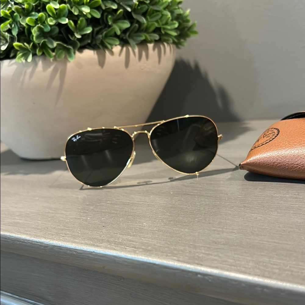 Ray-Ban Gold and Black Aviator Sunglasses